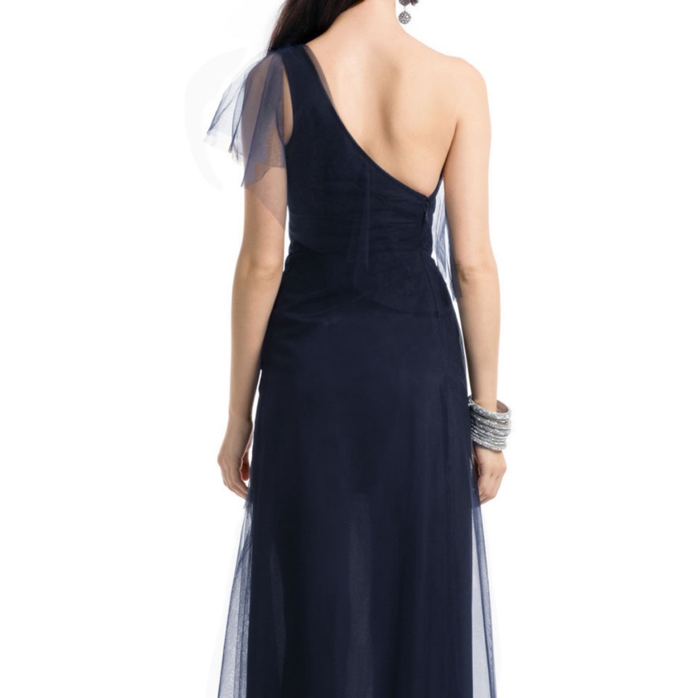 BCBGMAXAZRIA “Malia” Tulle Sequin Gown
Size: 0 | Color: Navy Blue - Picture 7 of 10